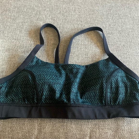 Lululemon Sports Bra Green/Black - Picture 1 of 9